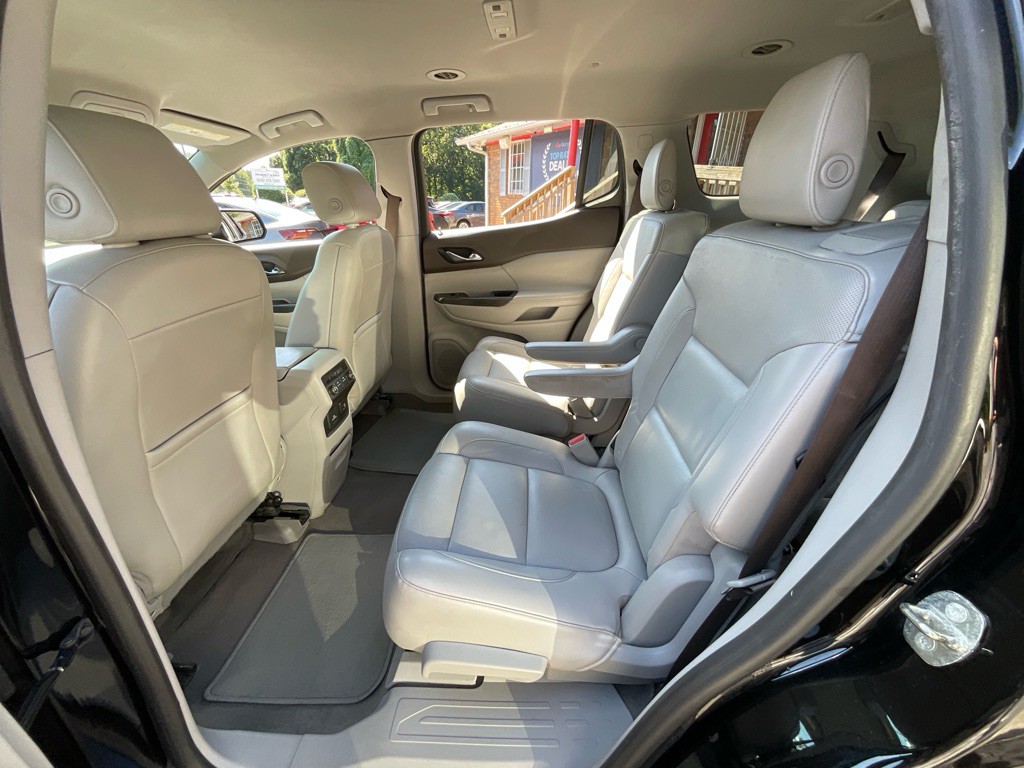 2017 GMC Acadia Image 27