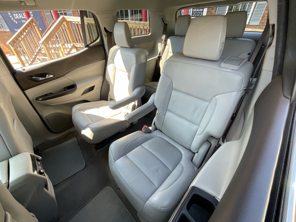 2017 GMC Acadia Image 29