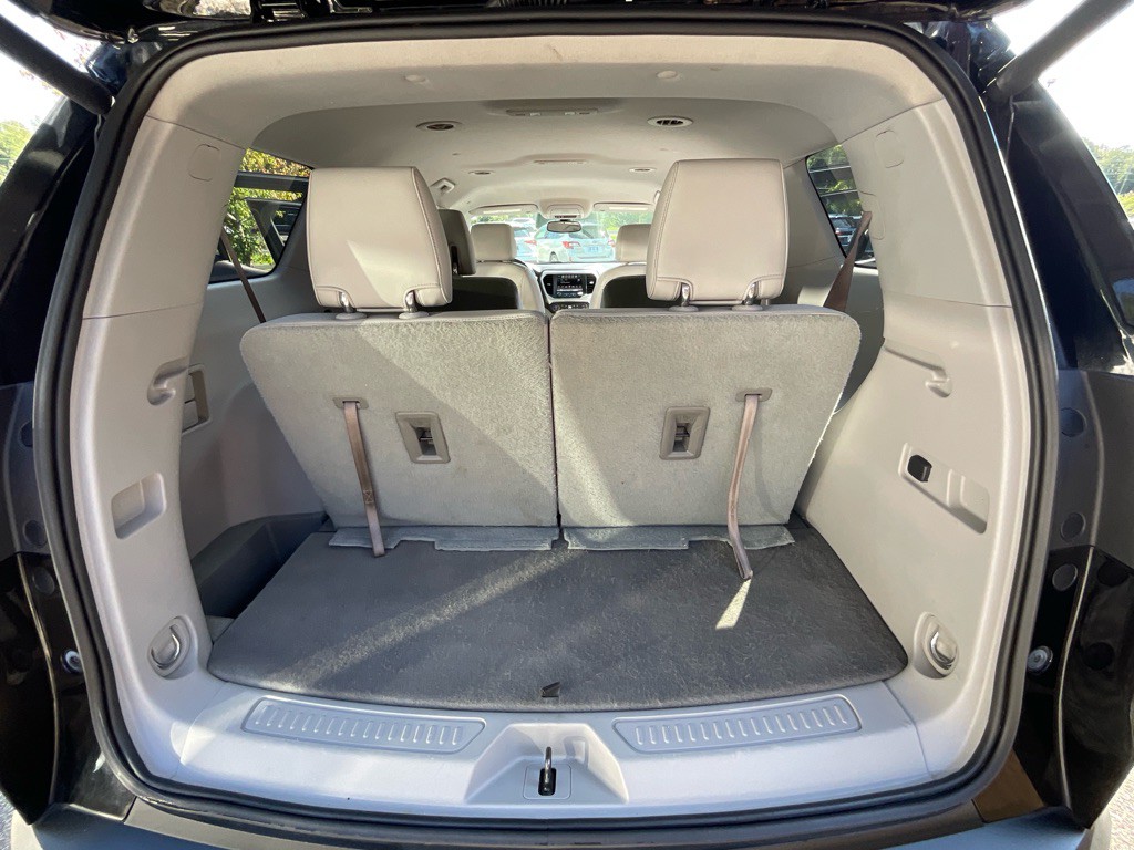 2017 GMC Acadia Image 37