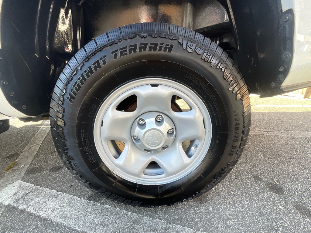 2021 Toyota Tacoma Image 12