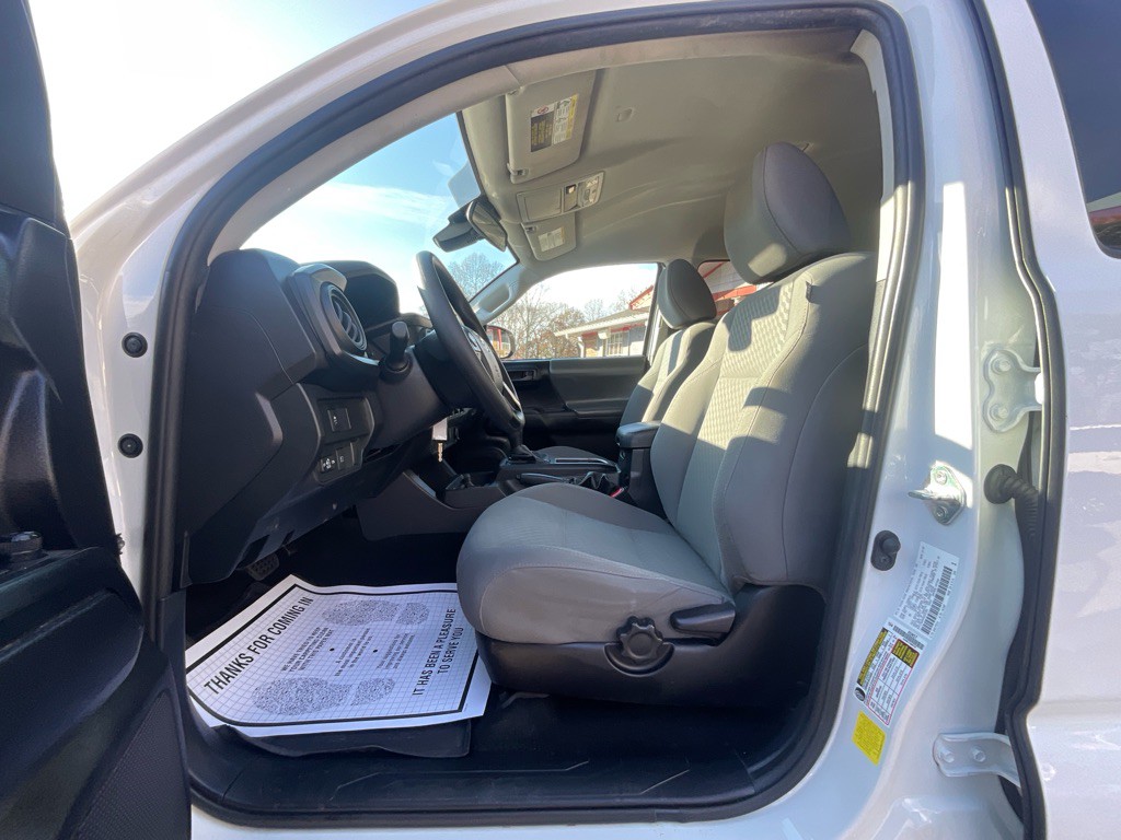 2021 Toyota Tacoma Image 14