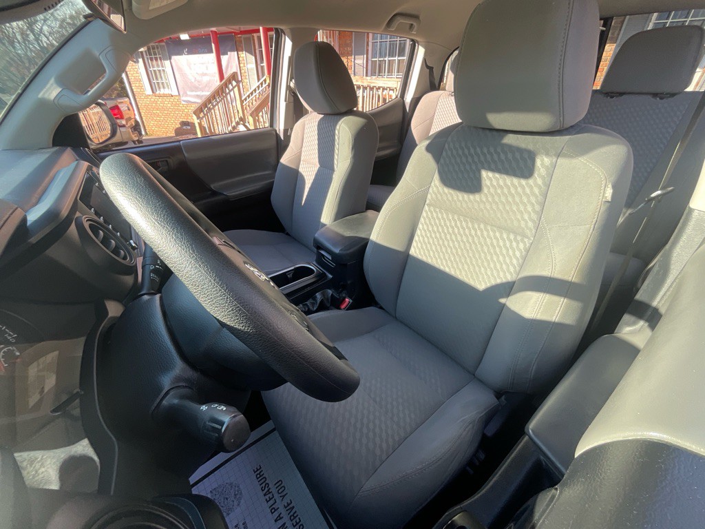 2021 Toyota Tacoma Image 16