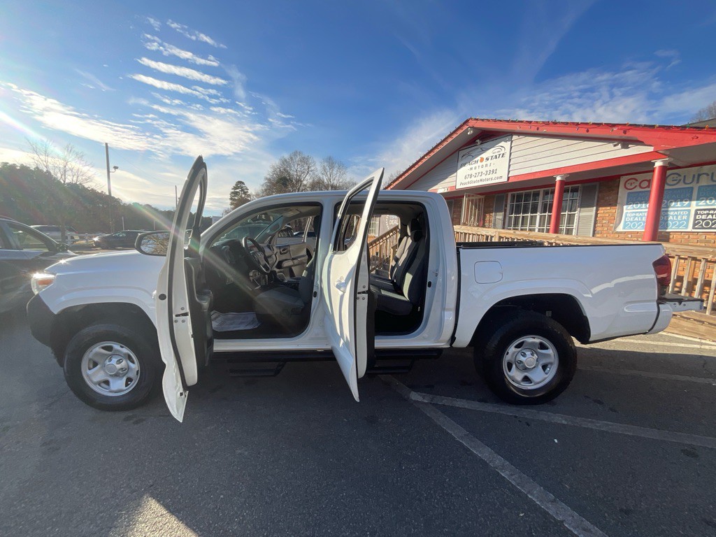 2021 Toyota Tacoma Image 36
