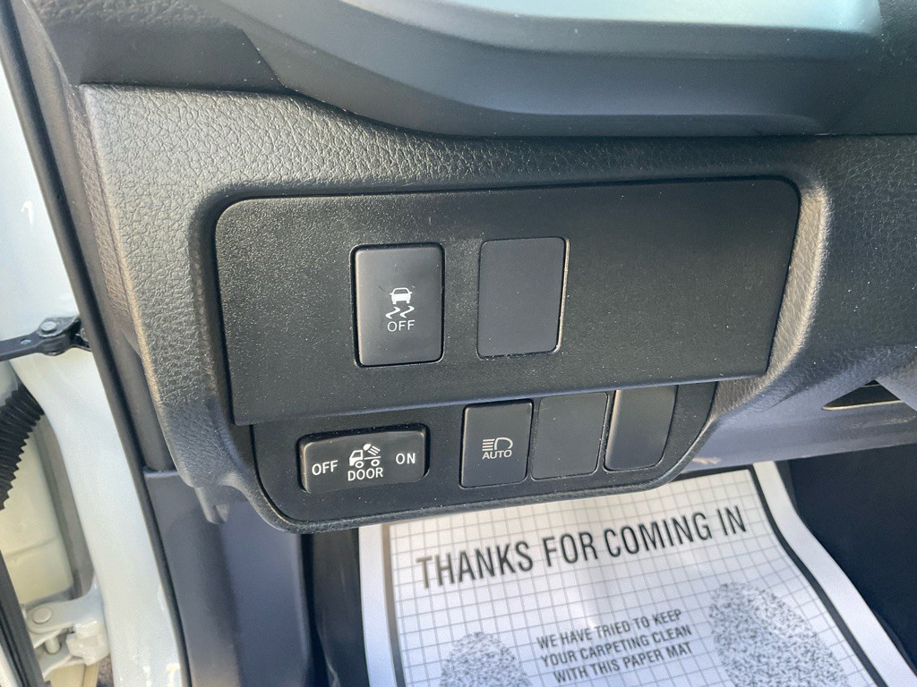 2021 Toyota Tacoma Image 40