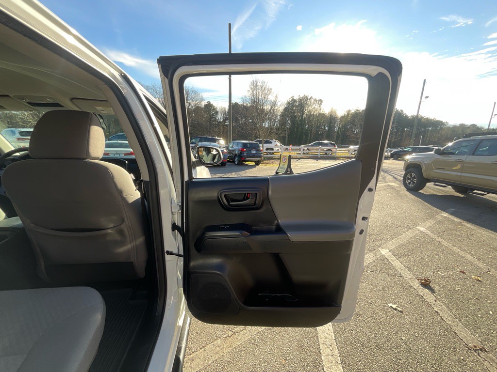 2021 Toyota Tacoma Image 43