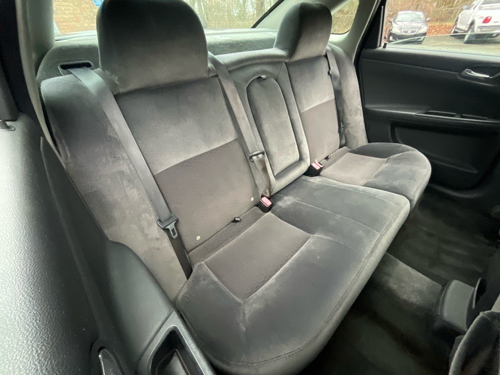 2013 Chevrolet Impala Image 32