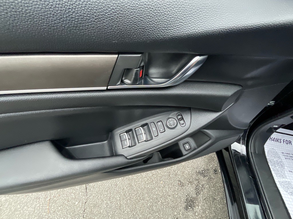 2020 Honda Accord Image 37
