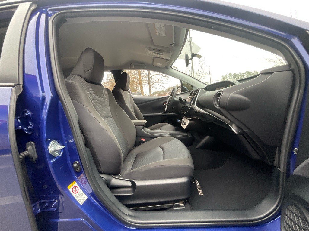 2016 Toyota Prius Image 17