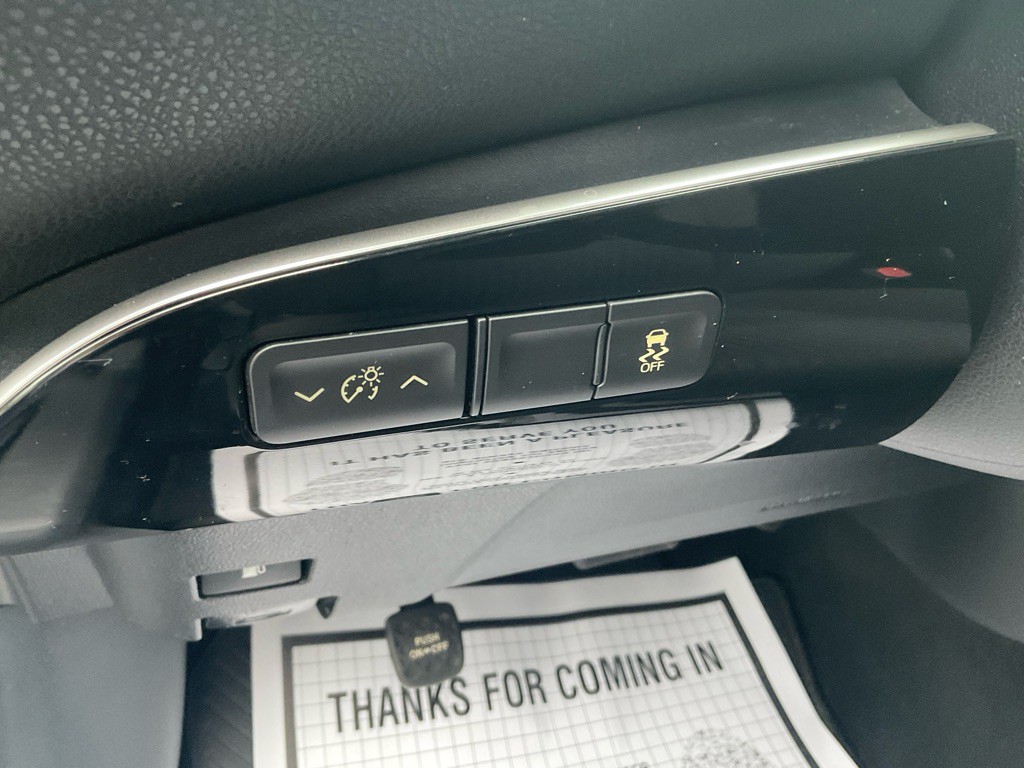 2016 Toyota Prius Image 40