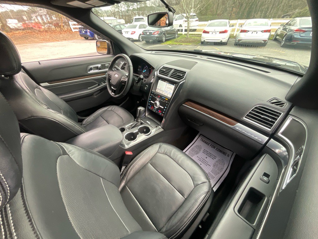 2018 Ford Explorer Image 18