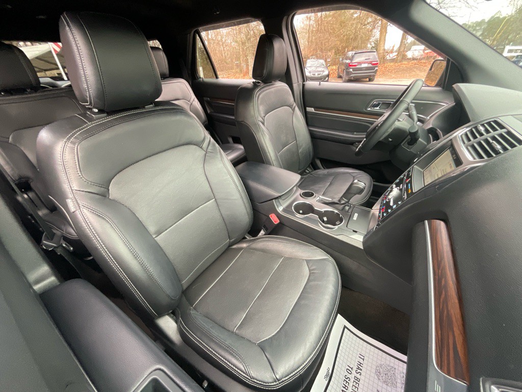 2018 Ford Explorer Image 19