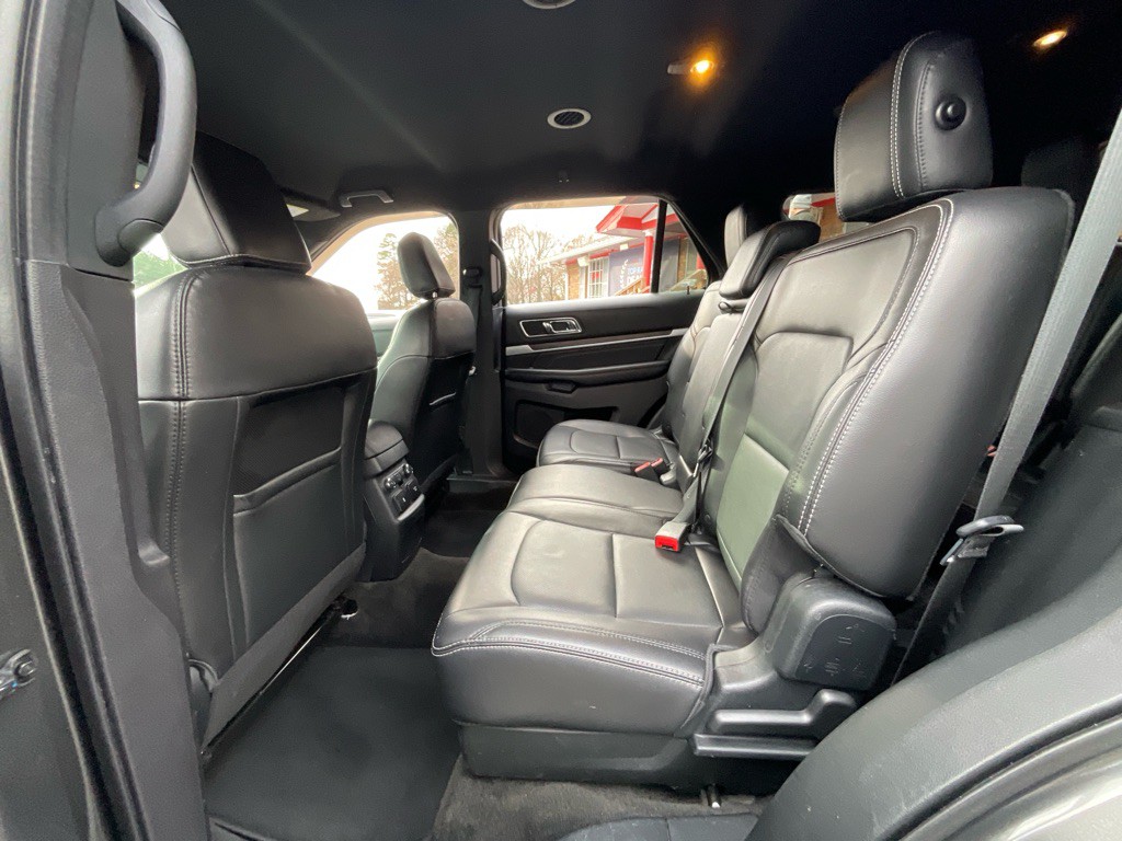 2018 Ford Explorer Image 28