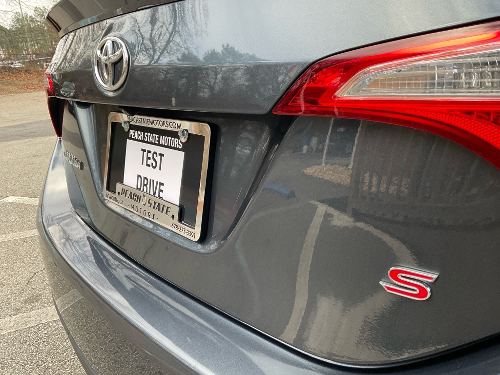 2016 Toyota Corolla Image 10