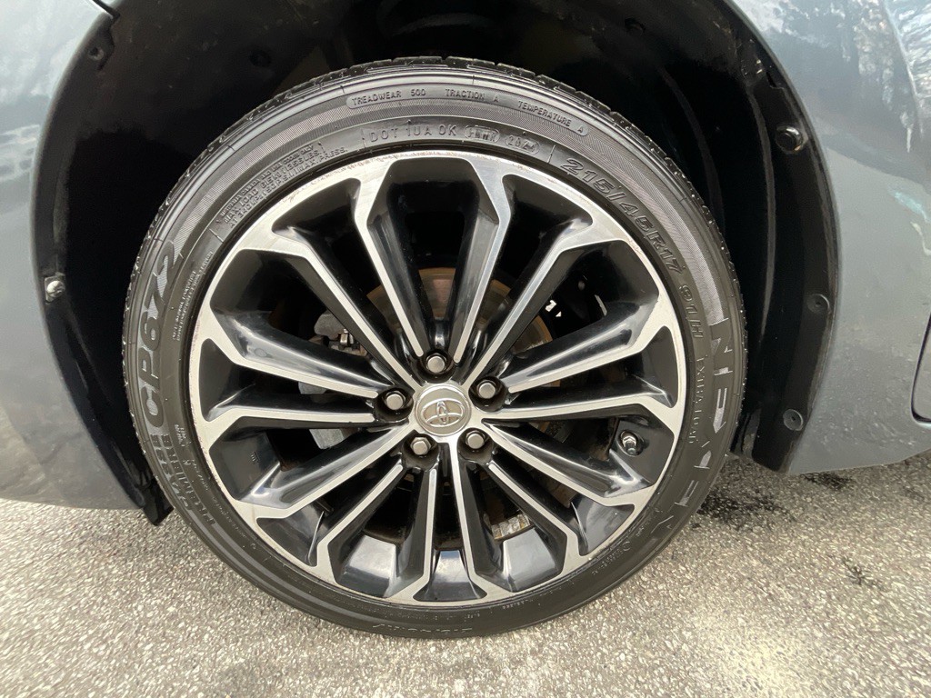 2016 Toyota Corolla Image 12