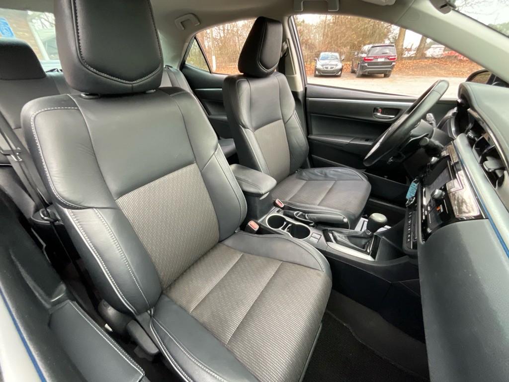 2016 Toyota Corolla Image 19