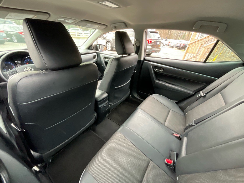 2016 Toyota Corolla Image 28