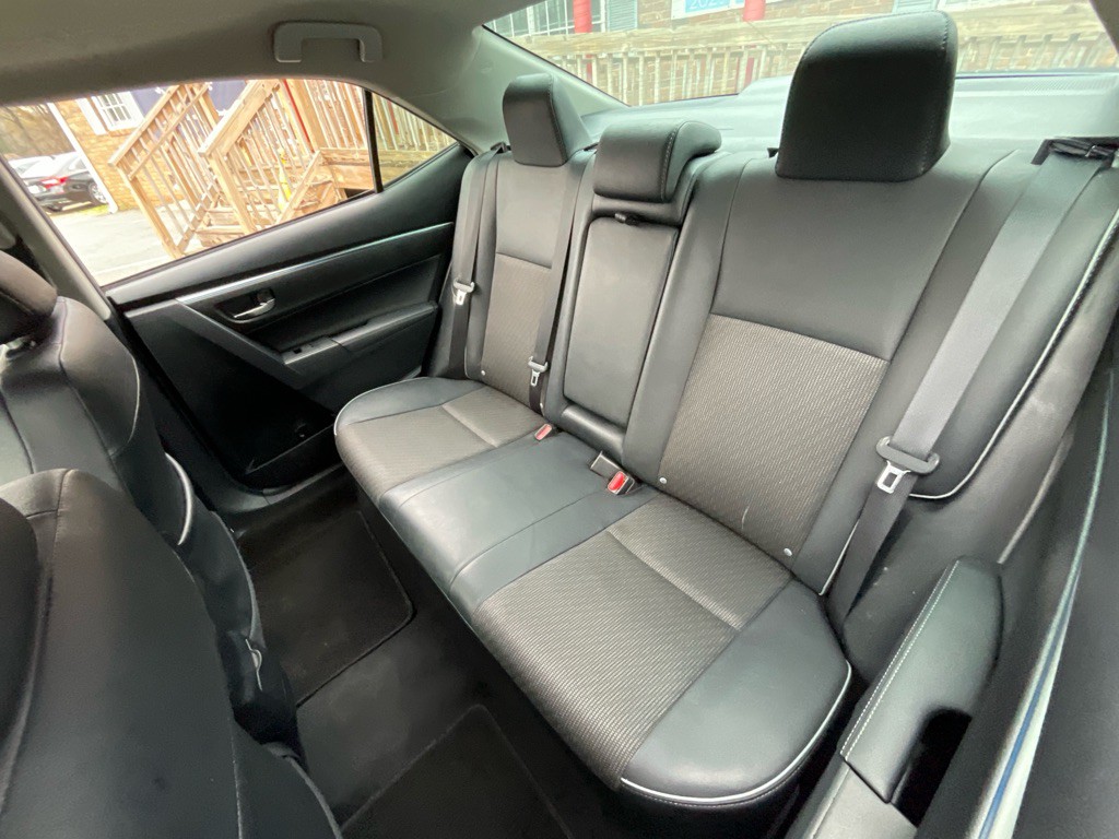 2016 Toyota Corolla Image 29