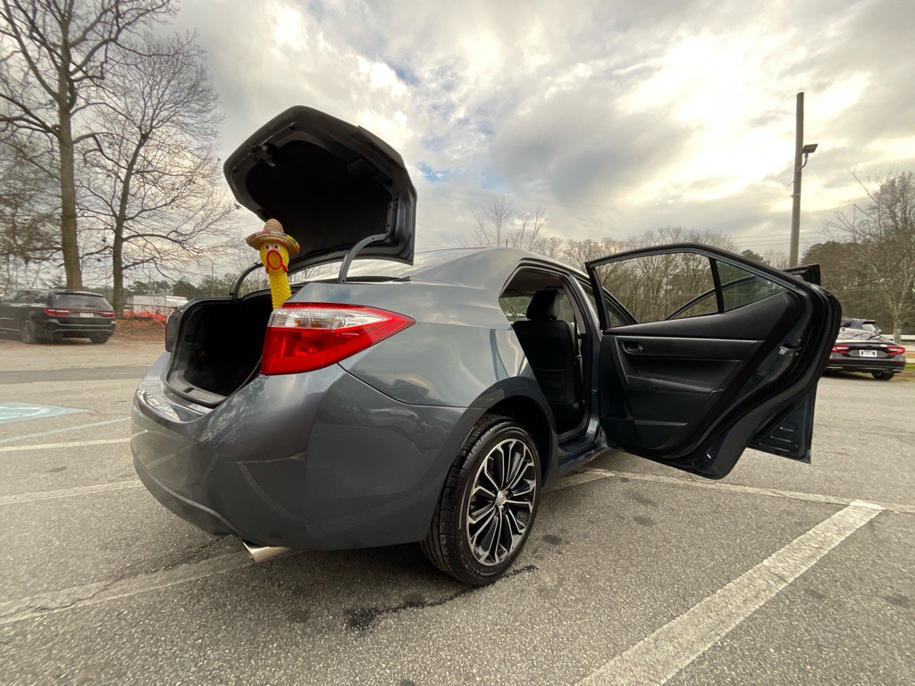 2016 Toyota Corolla Image 34