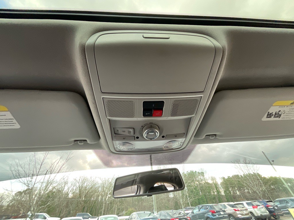 2016 Volkswagen Passat Image 26