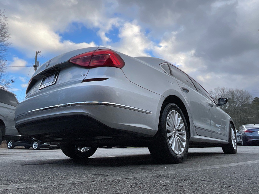 2016 Volkswagen Passat Image 46