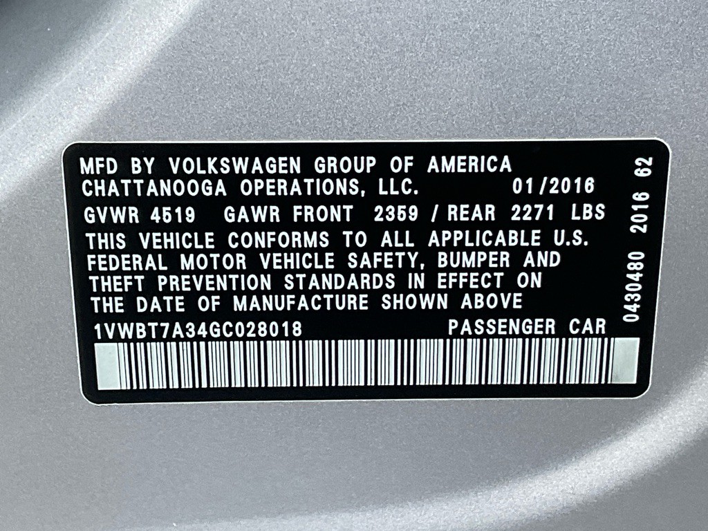 2016 Volkswagen Passat Image 47