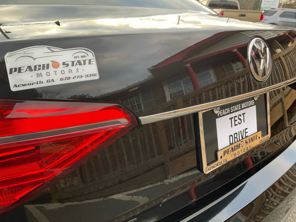 2016 Volkswagen Passat Image 9