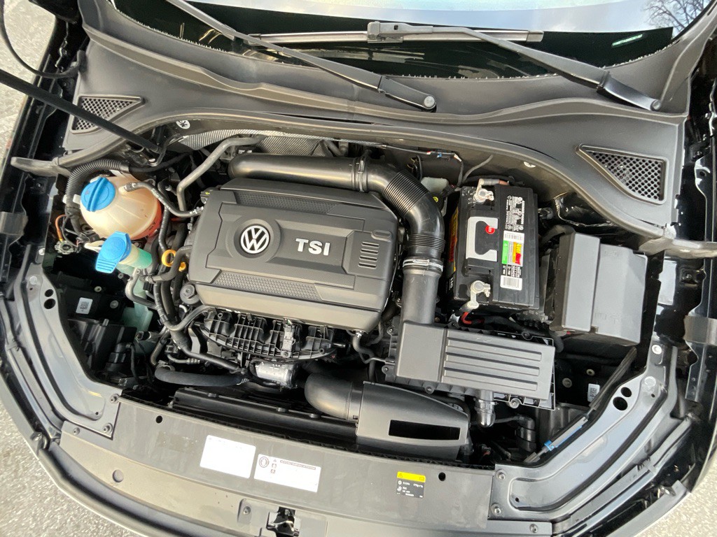 2016 Volkswagen Passat Image 12