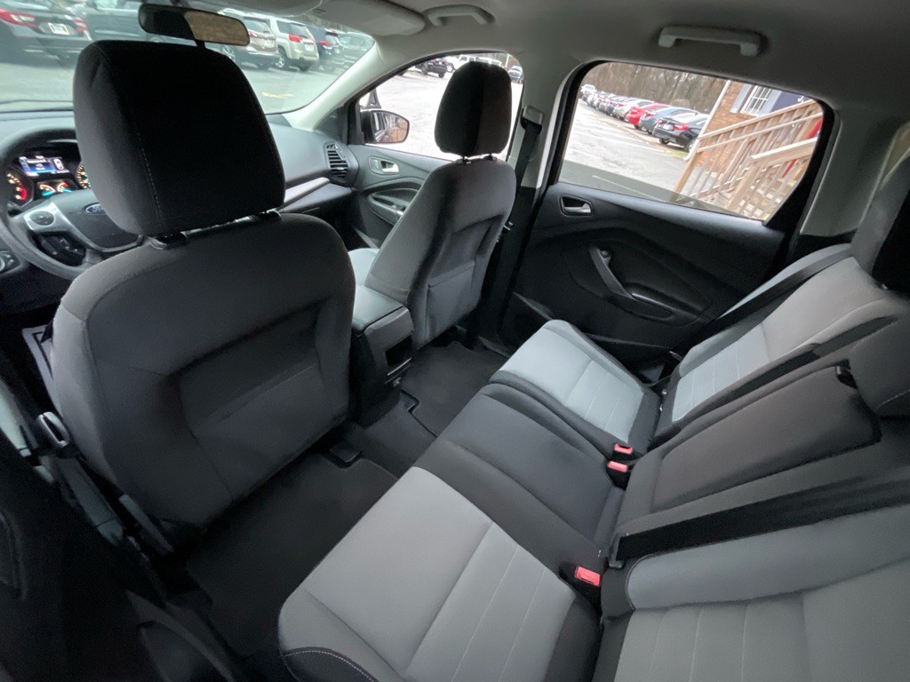 2016 Ford Escape Image 28