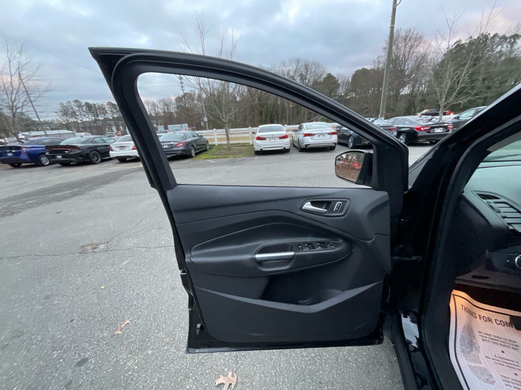 2016 Ford Escape Image 38