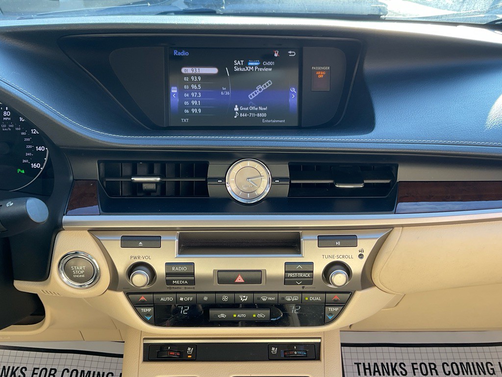 2015 Lexus ES 350 Image 21