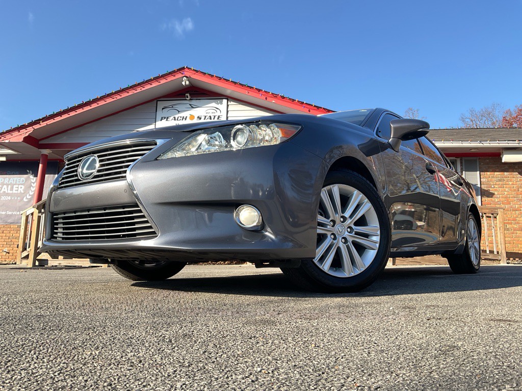 2015 Lexus ES 350 Image 44