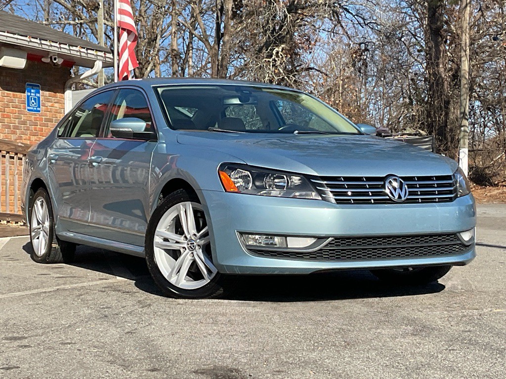 2013 Volkswagen Passat Image 3