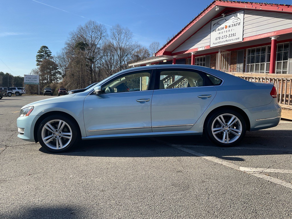 2013 Volkswagen Passat Image 8