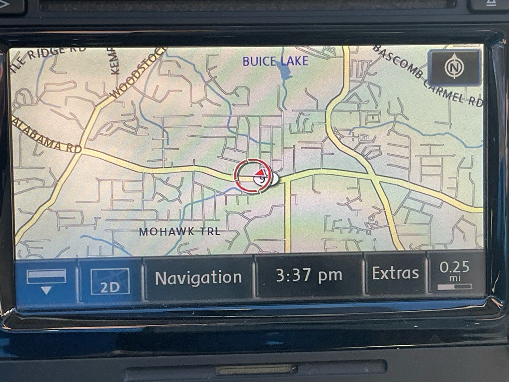 2013 Volkswagen Passat Image 24