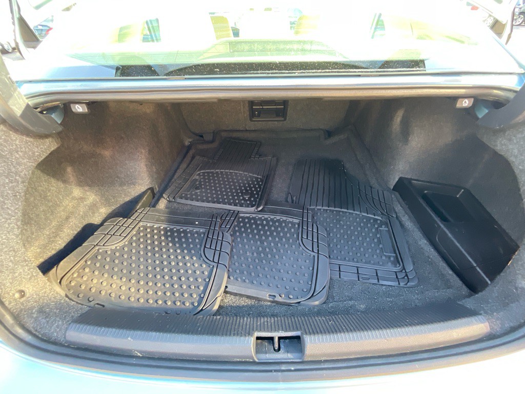 2013 Volkswagen Passat Image 39