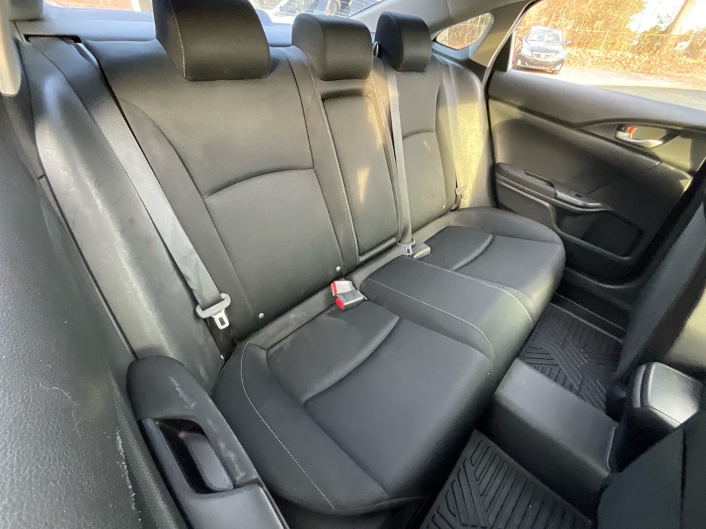 2019 Honda Civic Image 32