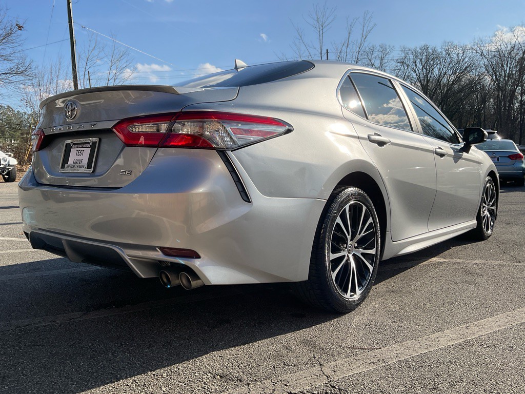 2019 Toyota Camry Image 5