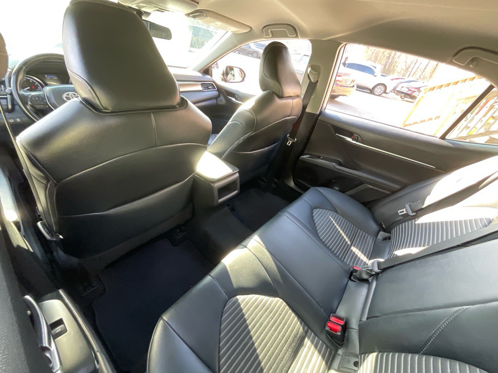 2019 Toyota Camry Image 27