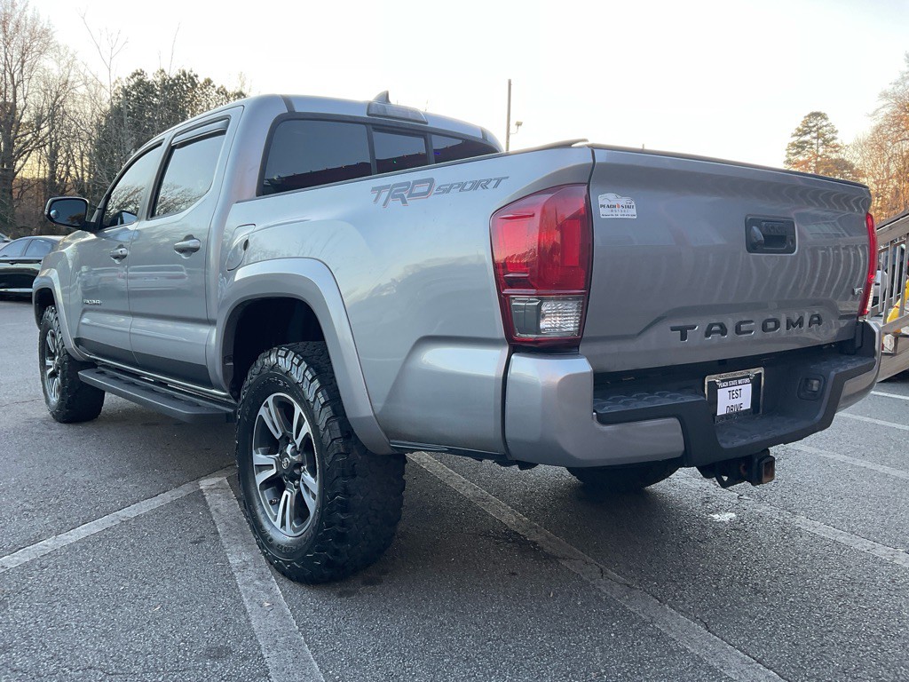 2016 Toyota Tacoma Image 7