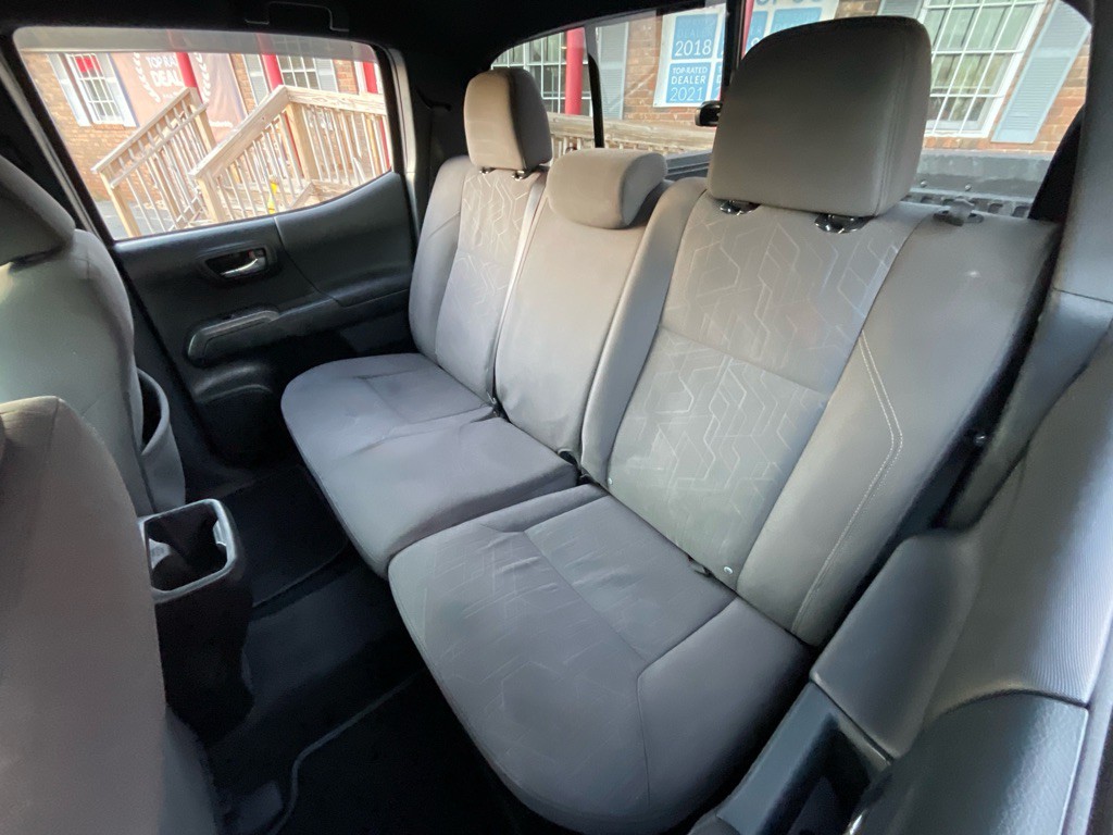 2016 Toyota Tacoma Image 31