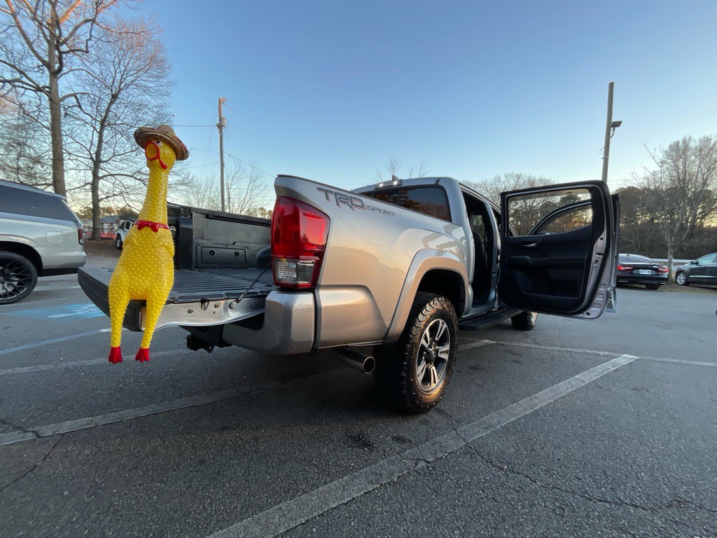 2016 Toyota Tacoma Image 37