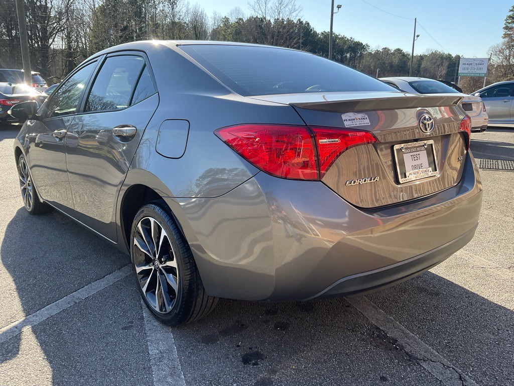 2017 Toyota Corolla Image 7