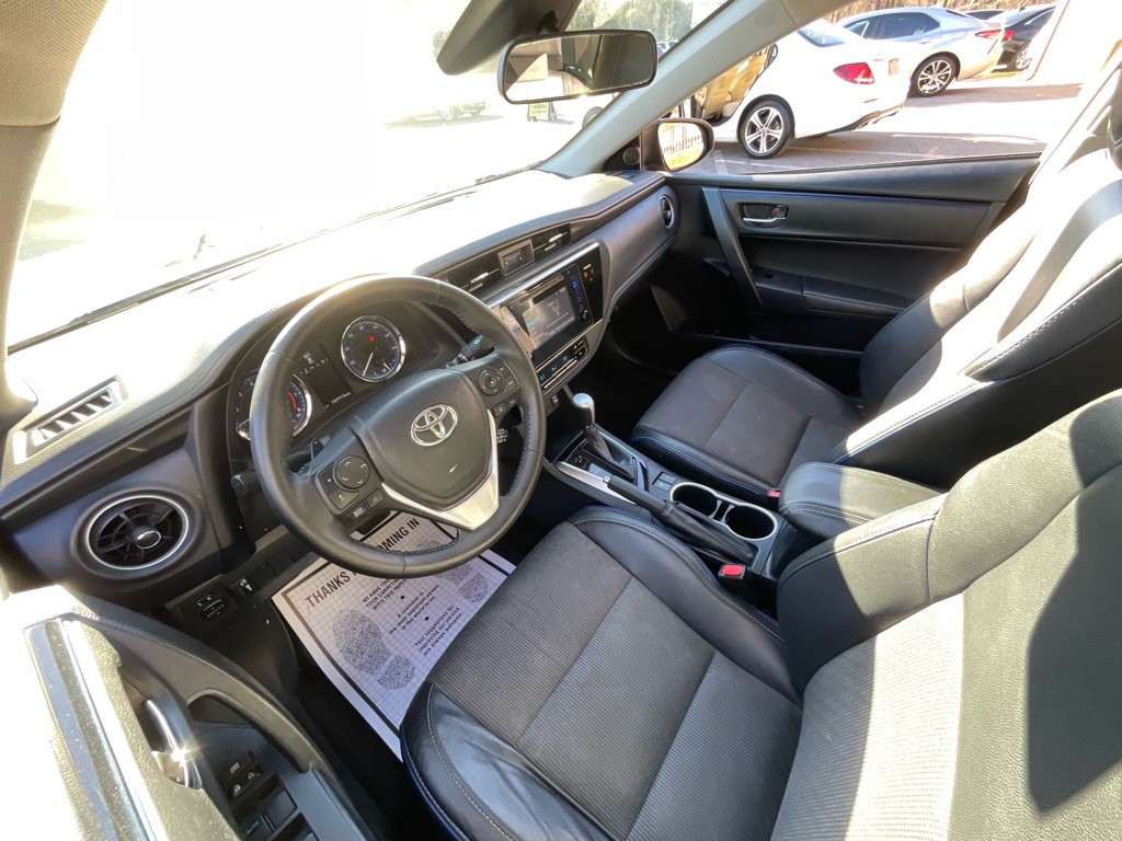 2017 Toyota Corolla Image 15