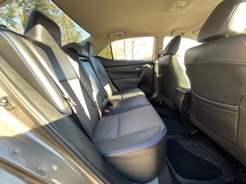 2017 Toyota Corolla Image 30