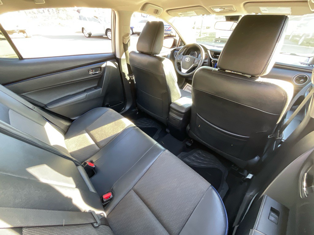 2017 Toyota Corolla Image 31