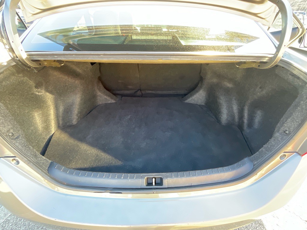 2017 Toyota Corolla Image 36