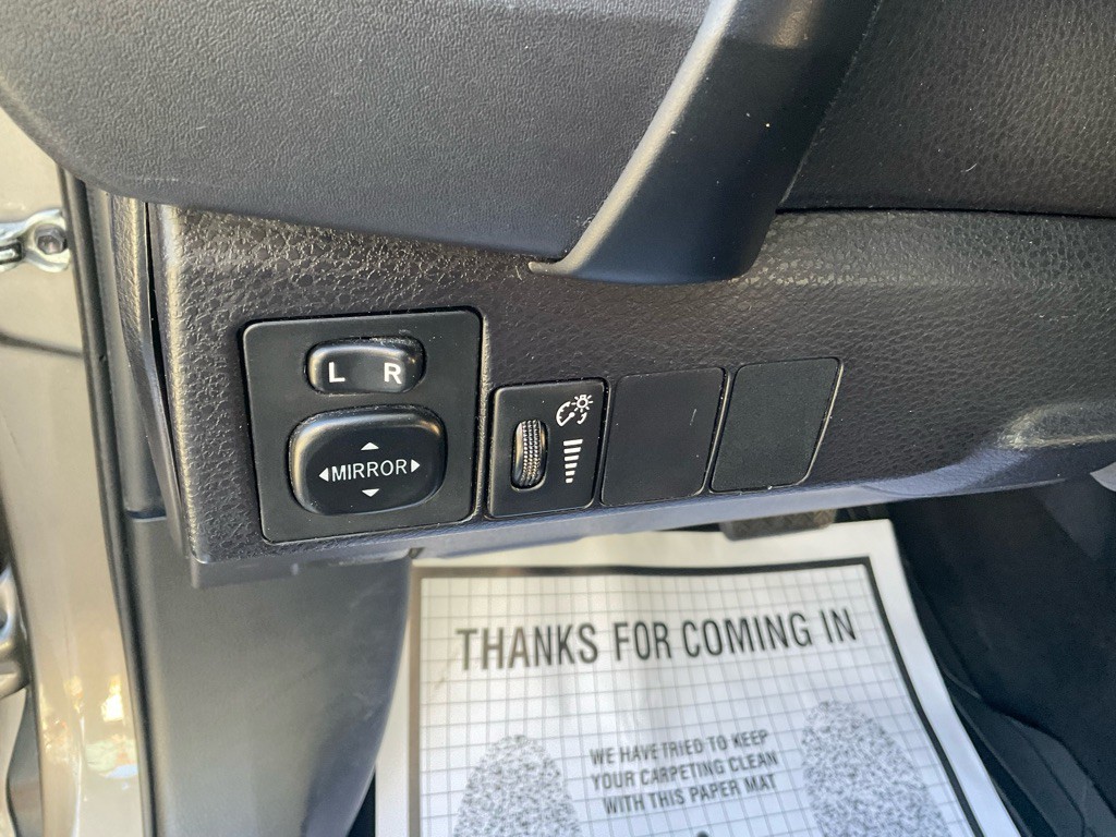 2017 Toyota Corolla Image 39