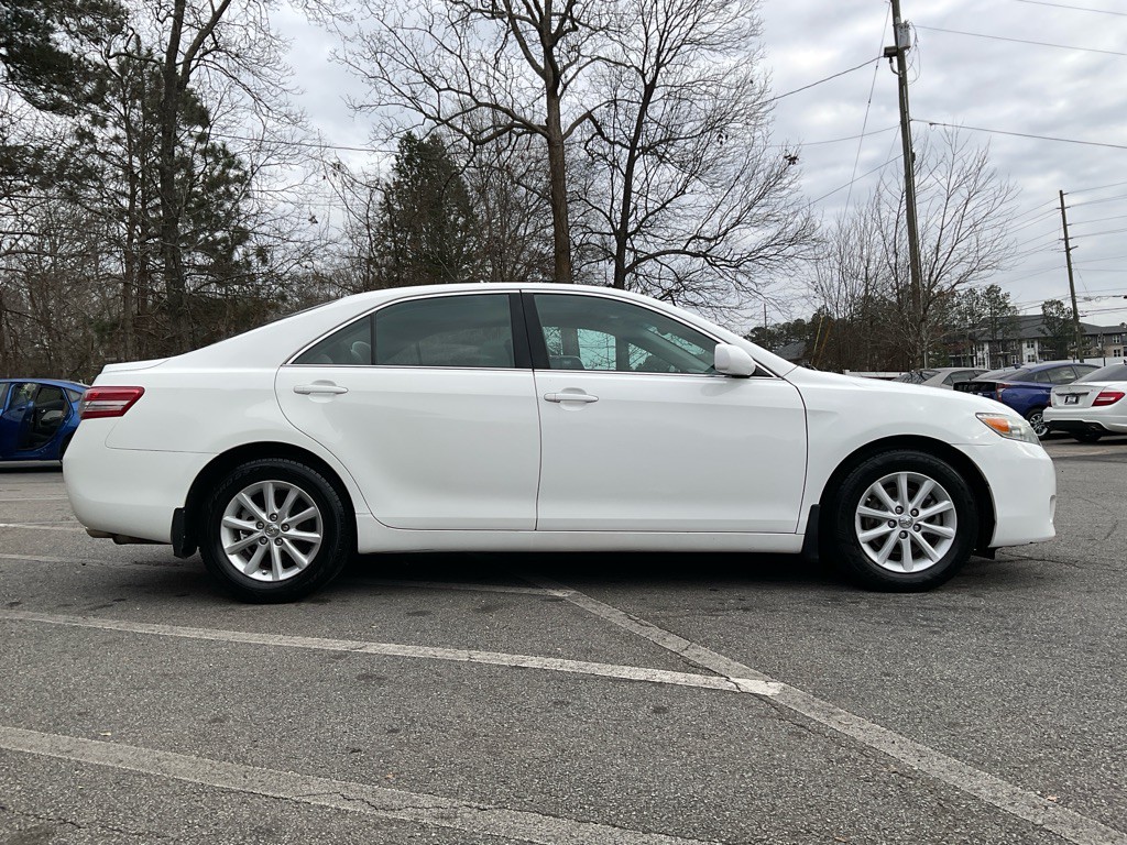 2010 Toyota Camry Image 4