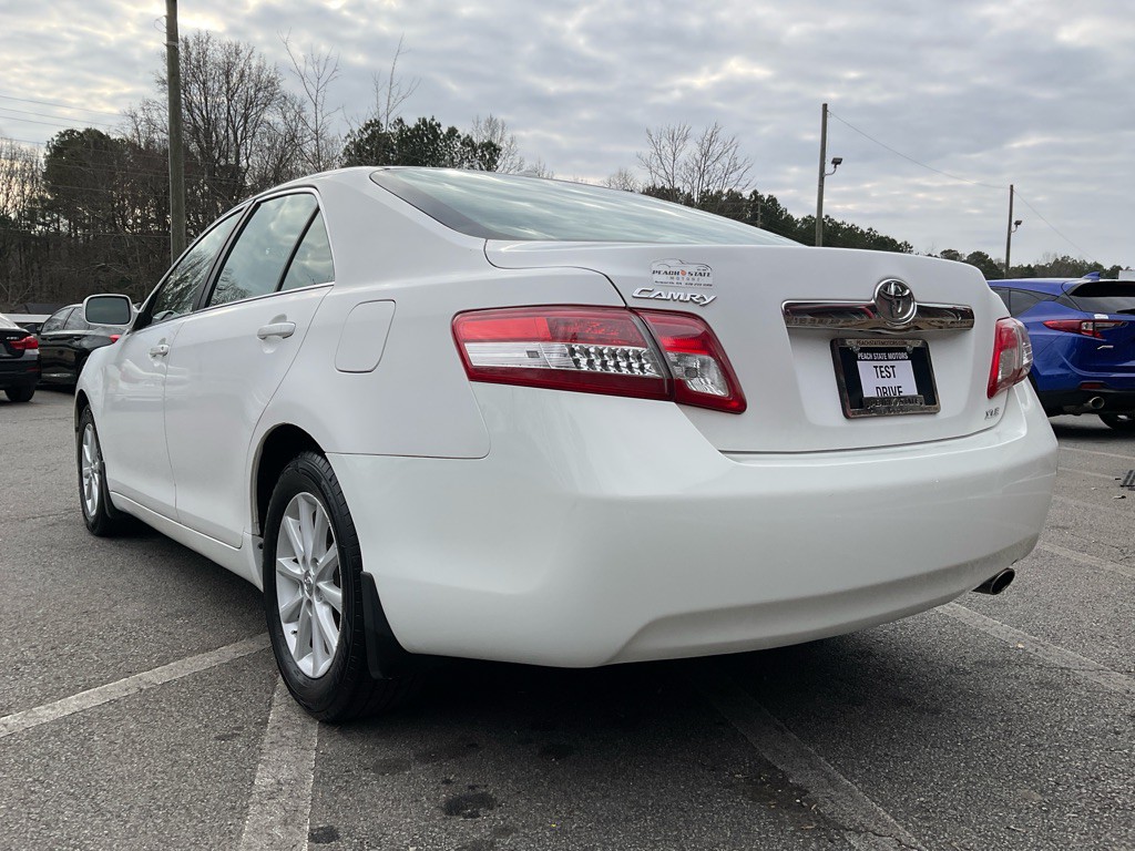 2010 Toyota Camry Image 7