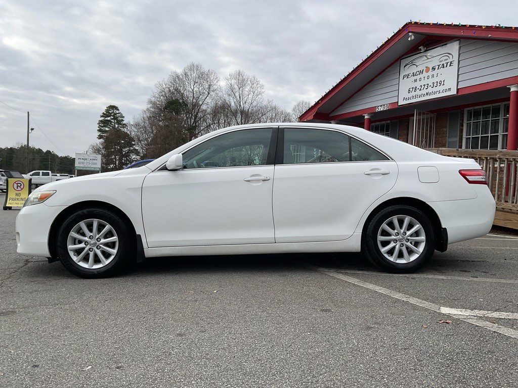 2010 Toyota Camry Image 8